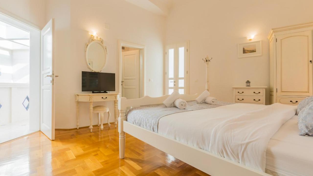 Gracija Bed & Breakfast *